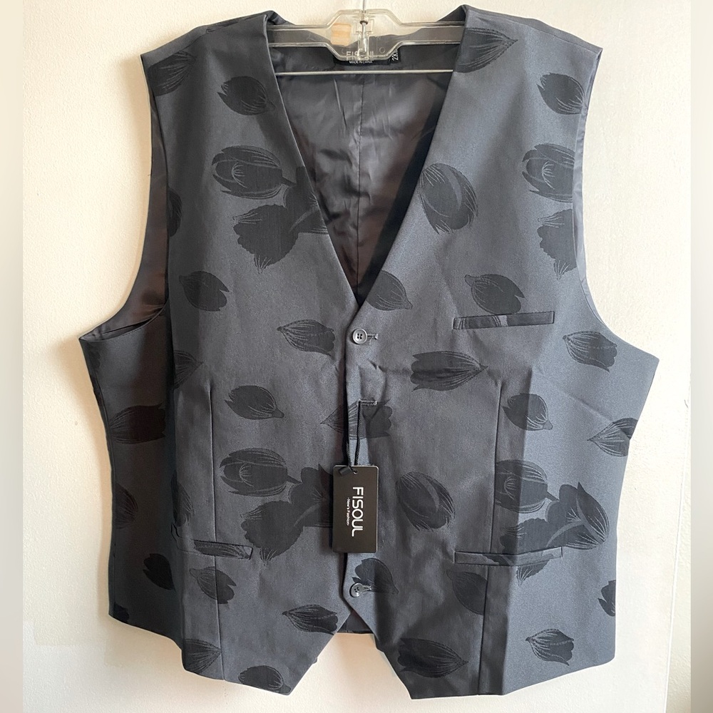 Fisoul Men’s 2X vest, Poly/Viscose blend, fully lined, 3 pockets in front,NWT